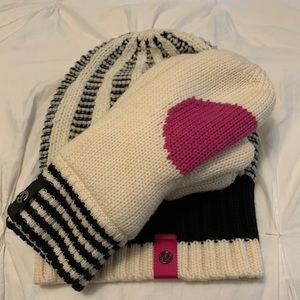 Lululemon hat and gloves set